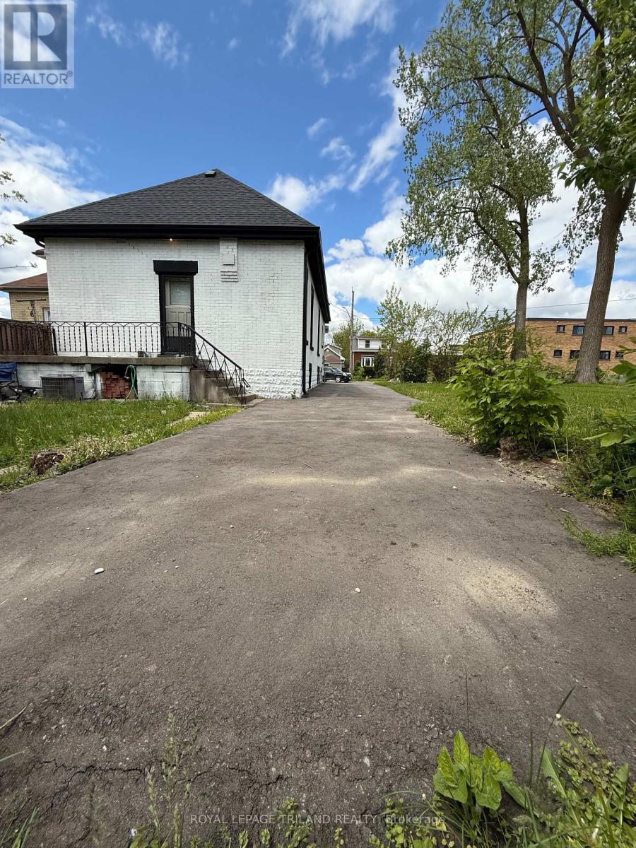 633 Hamilton Road, London East, Ontario  N5Z 1T1 - Photo 14 - X12342617