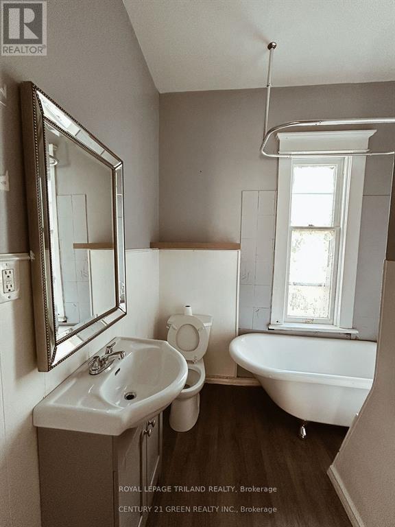 633 Hamilton Road, London East, Ontario  N5Z 1T1 - Photo 9 - X12342617