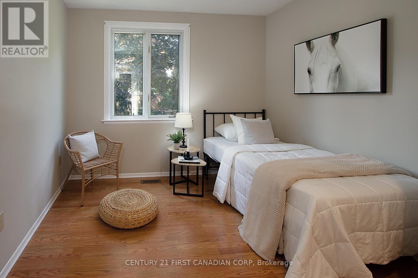 68 Nottinghill Crescent, London South, Ontario  N6K 1R2 - Photo 24 - X12342618