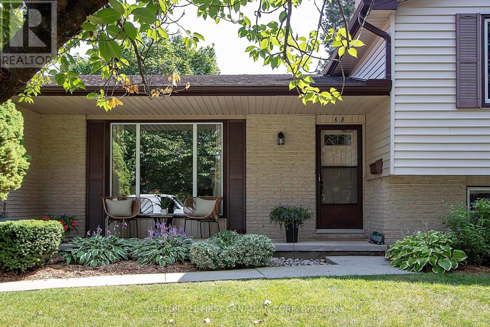 68 Nottinghill Crescent, London South, Ontario  N6K 1R2 - Photo 6 - X12342618
