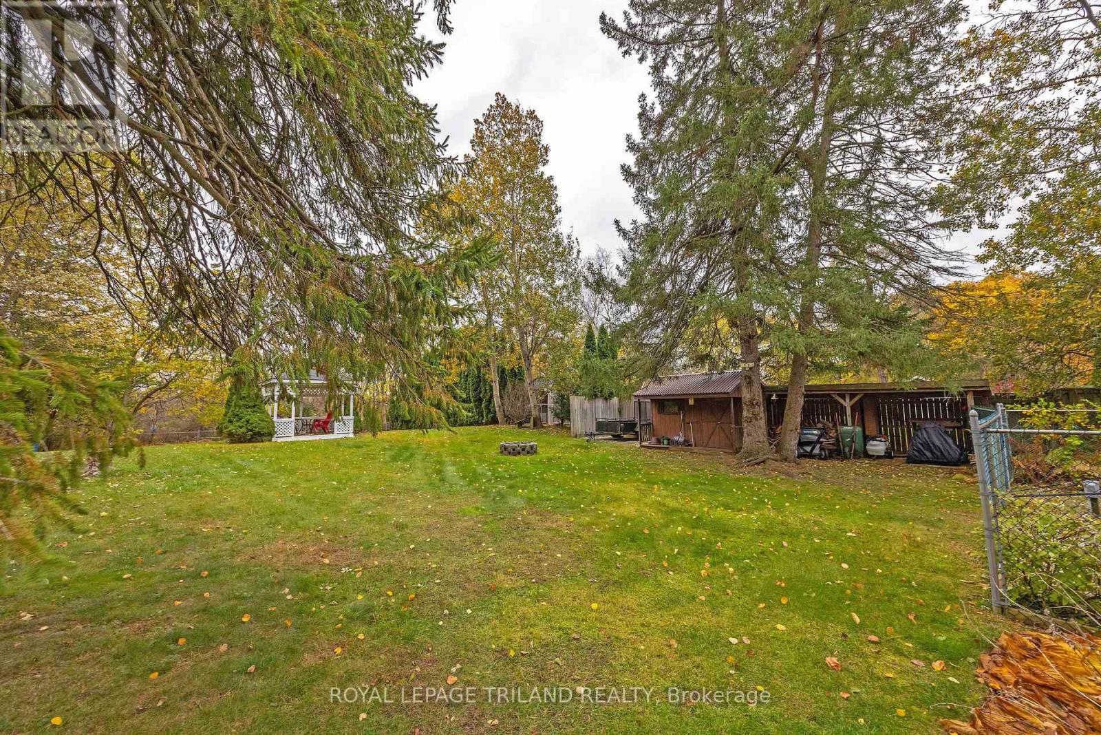 357 Sunset Drive, Central Elgin, Ontario  N5R 3C6 - Photo 38 - X12342639