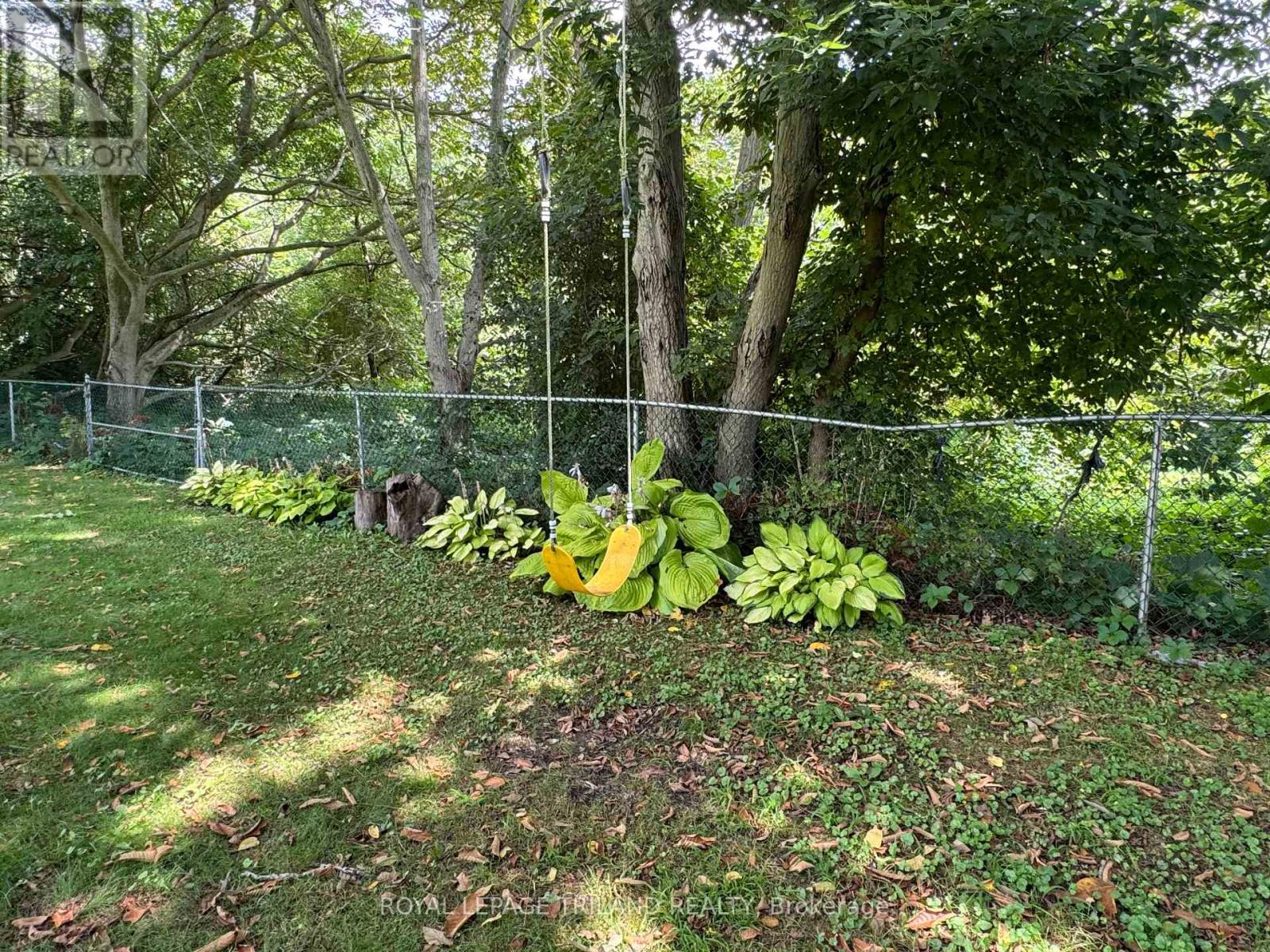 357 Sunset Drive, Central Elgin, Ontario  N5R 3C6 - Photo 40 - X12342639
