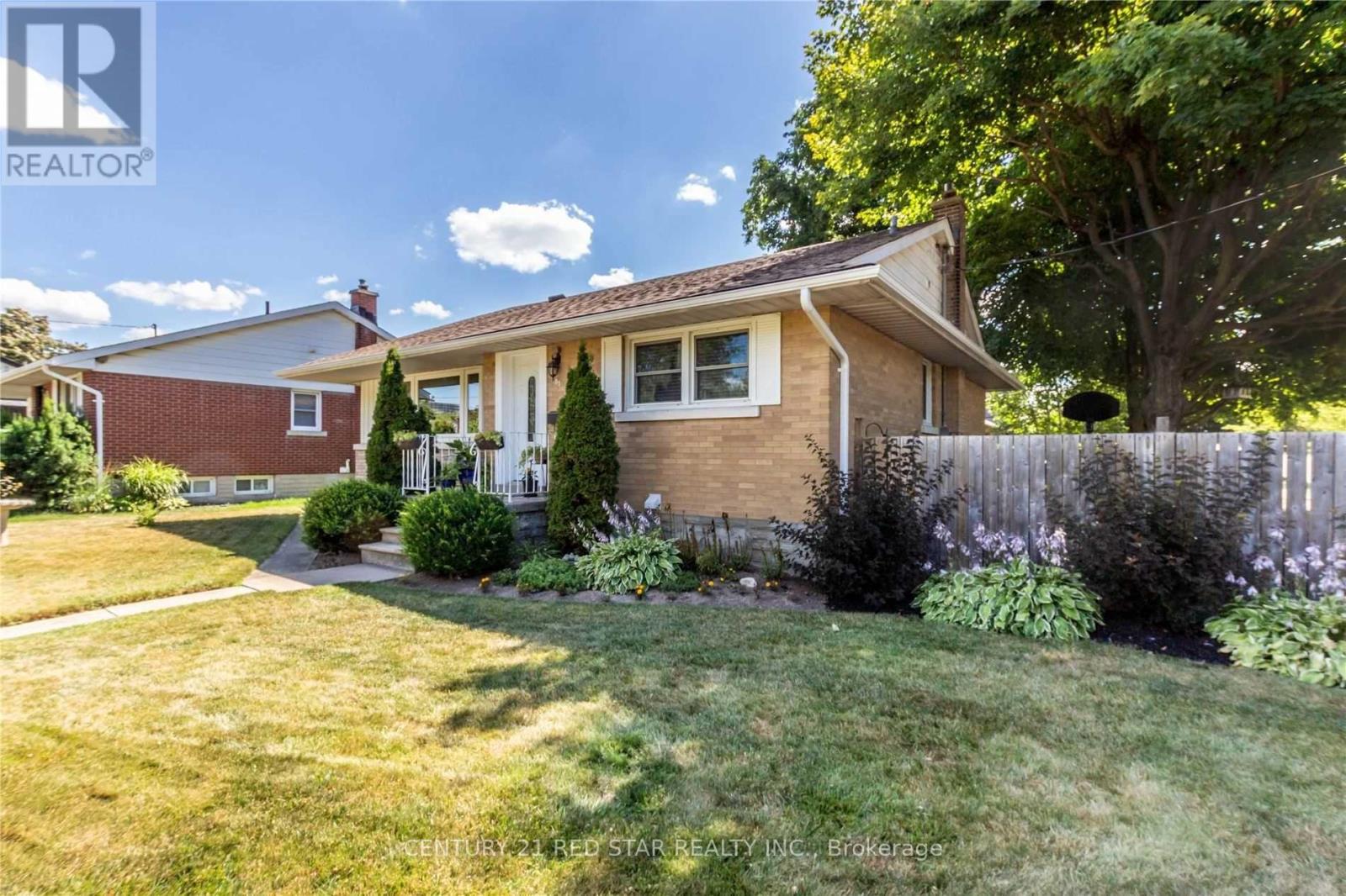 Property at 107 ELLIS CRESCENT S image 3