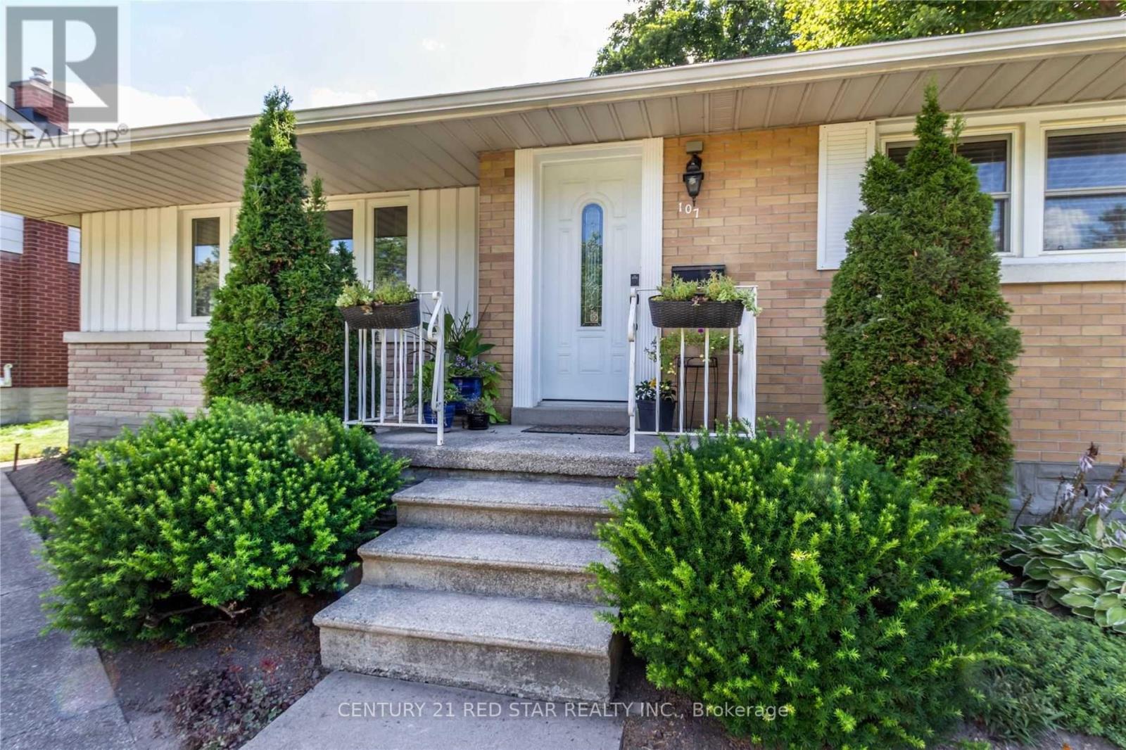 Property at 107 ELLIS CRESCENT S image 5
