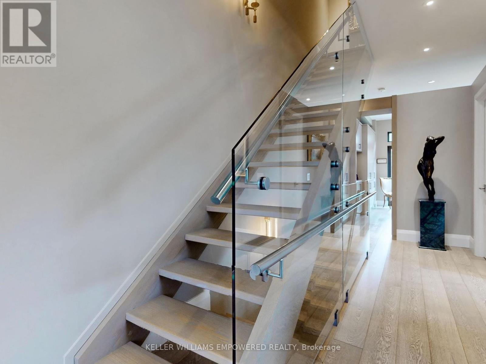 10 Webster Avenue, Toronto, Ontario  M5R 1N7 - Photo 19 - E12061045