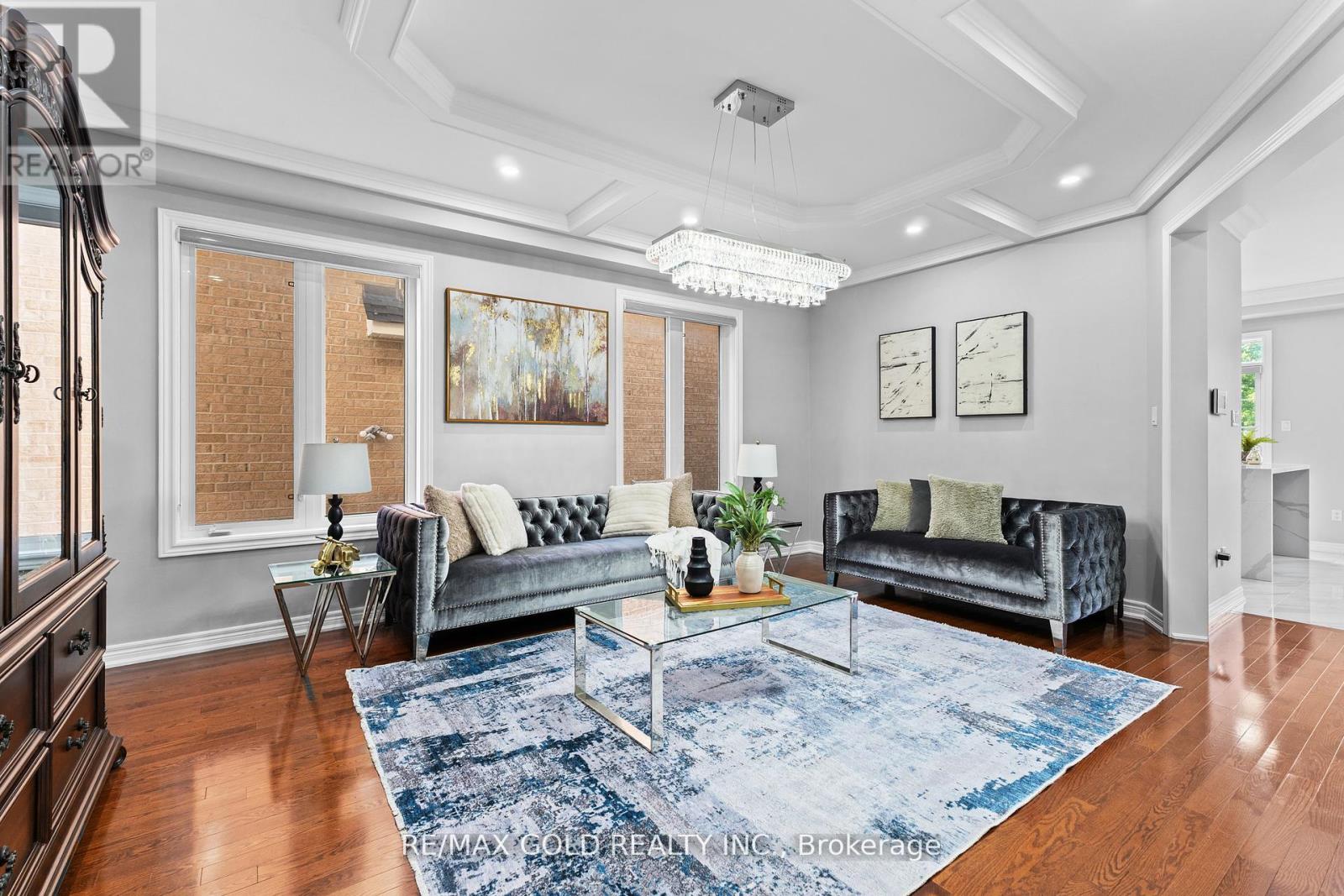 29 Tennant Drive, Brampton, Ontario  L6R 0G6 - Photo 8 - W12342509