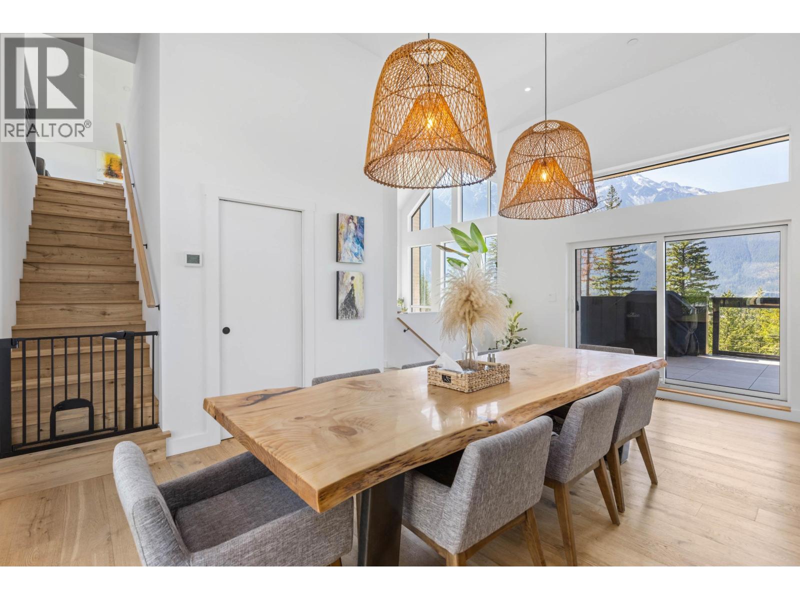 7676 Cerulean Drive, Pemberton, British Columbia  V0N 2L3 - Photo 14 - R3036866
