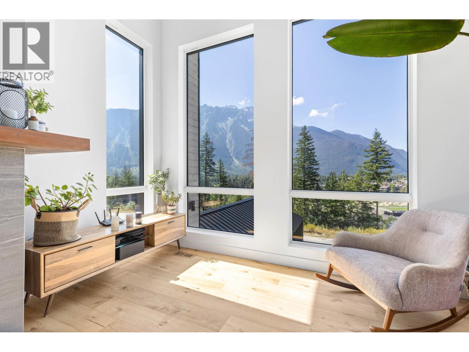 7676 Cerulean Drive, Pemberton, British Columbia  V0N 2L3 - Photo 6 - R3036866