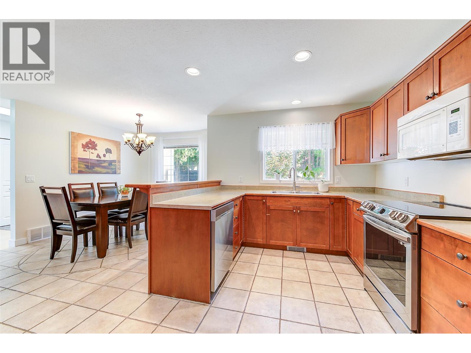 1420 Bentien Road, Kelowna, British Columbia  V1X 7K3 - Photo 9 - 10356979