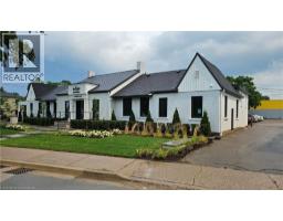 8 CHRISTIE Street, Grimsby, Ontario