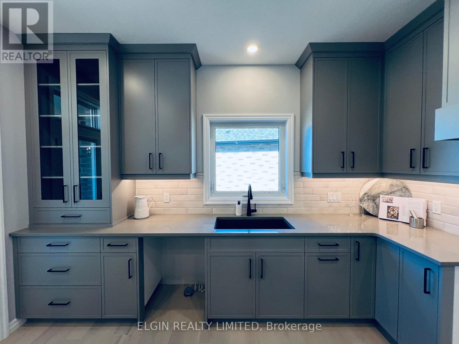 Photo 12 of 32 for 11 Dunning Way