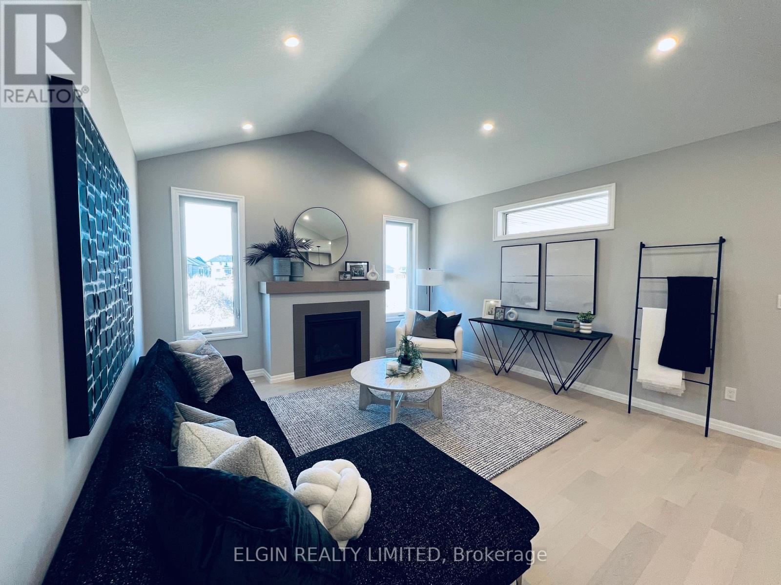 Photo 18 of 32 for 11 Dunning Way