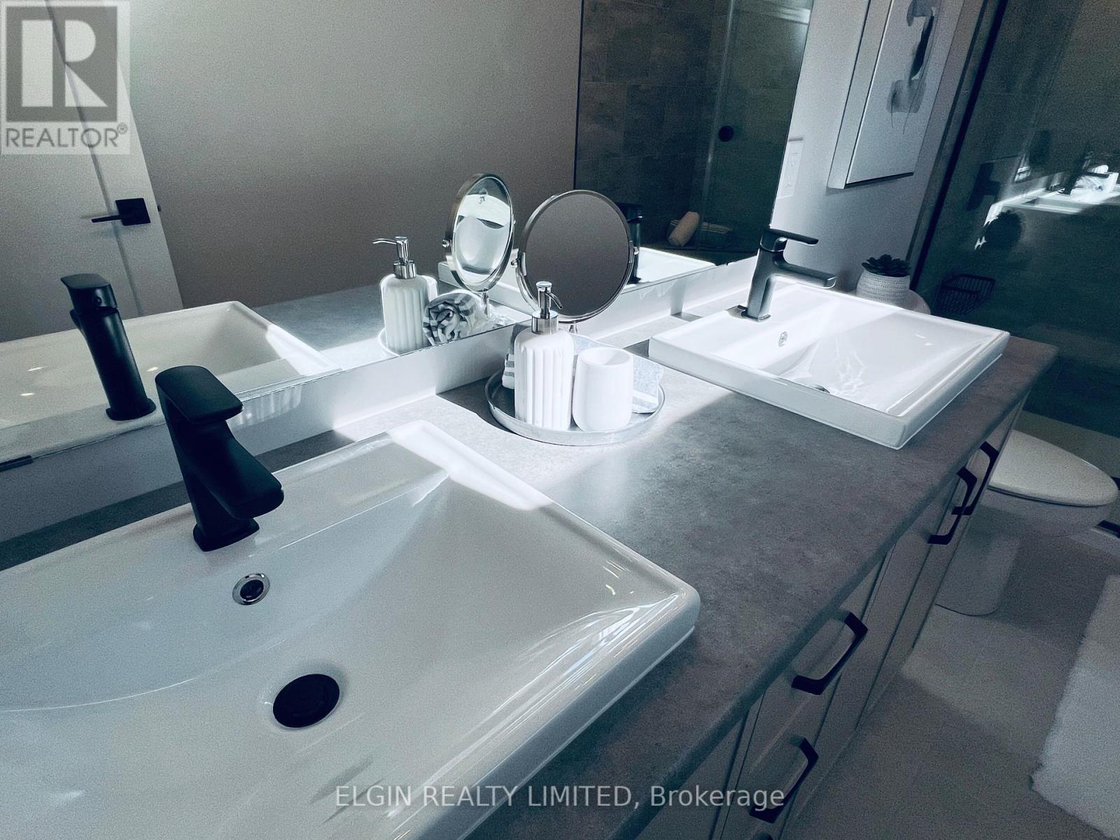 Photo 23 of 32 for 11 Dunning Way