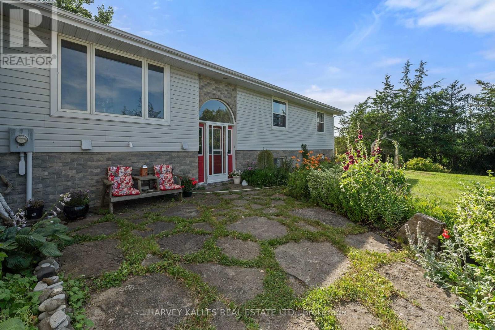 3470 County Rd 13 Road, Prince Edward County, Ontario  K0K 2T0 - Photo 5 - X12342750