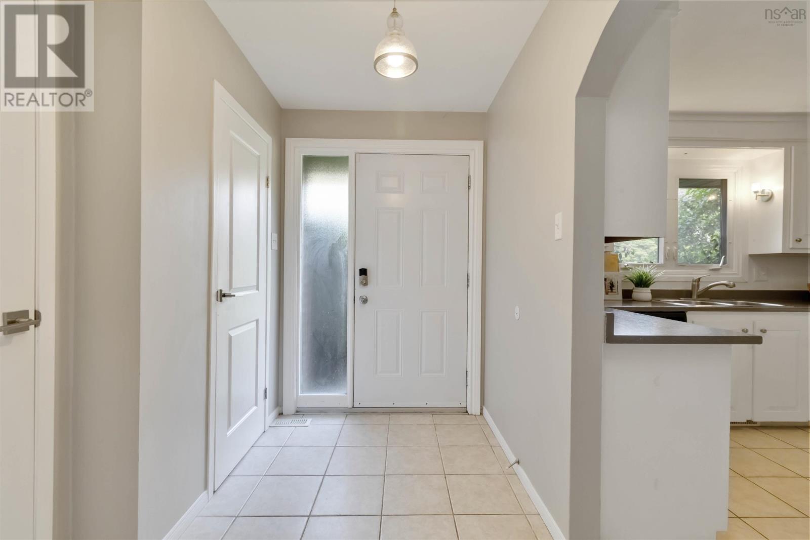 124 Forestside Crescent, Clayton Park, Nova Scotia  B3M 1M4 - Photo 3 - 202514103