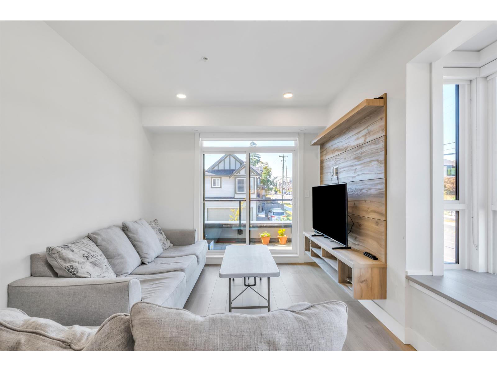 212 14818 60 Avenue, Surrey, British Columbia V3S 0B5 - Photo 4 - R3032669