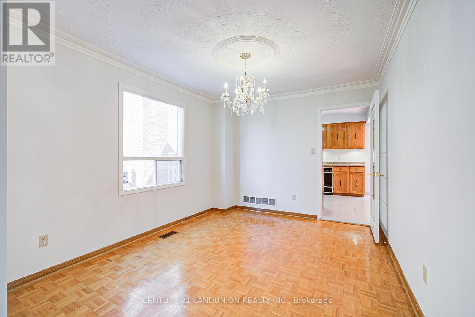 12b Burnt Bark Drive, Toronto, Ontario  M1V 3J8 - Photo 6 - E12342615