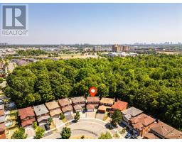 12B BURNT BARK DRIVE, Toronto, Ontario