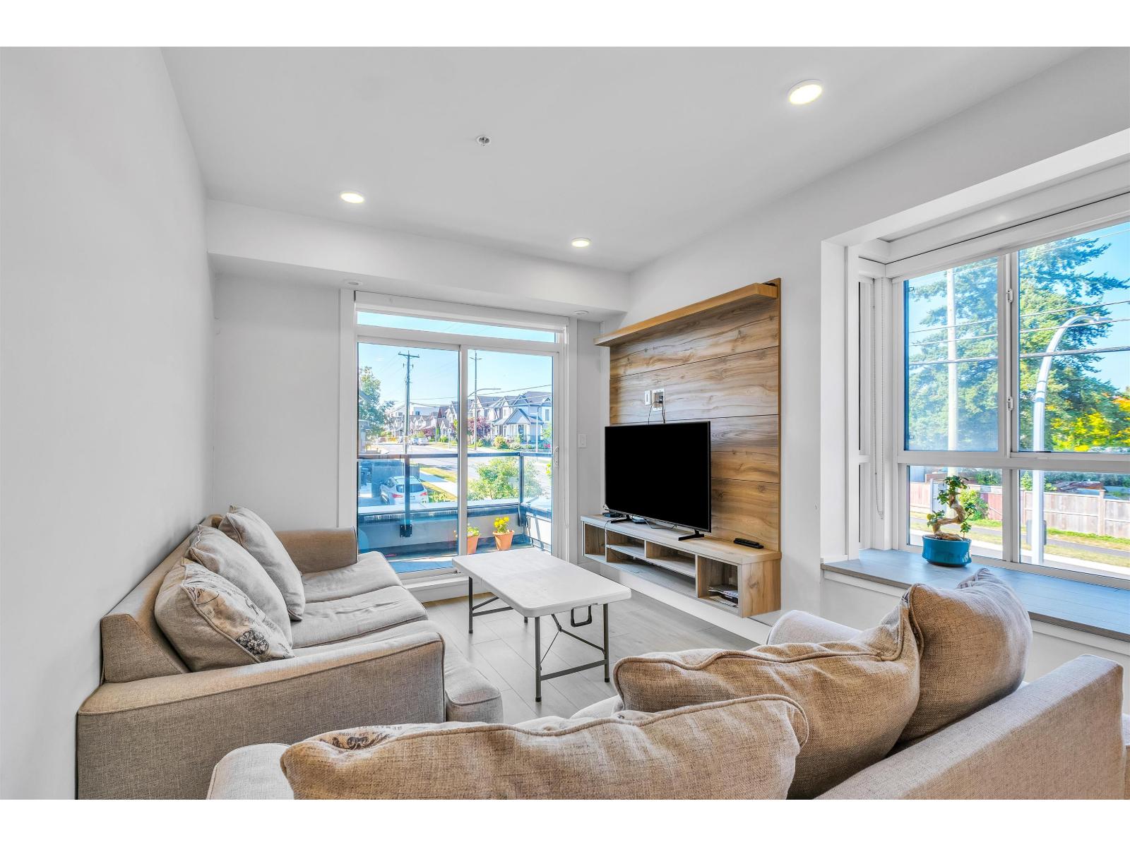 212 14818 60 Avenue, Surrey, British Columbia V3S 0B5 - Photo 5 - R3032669