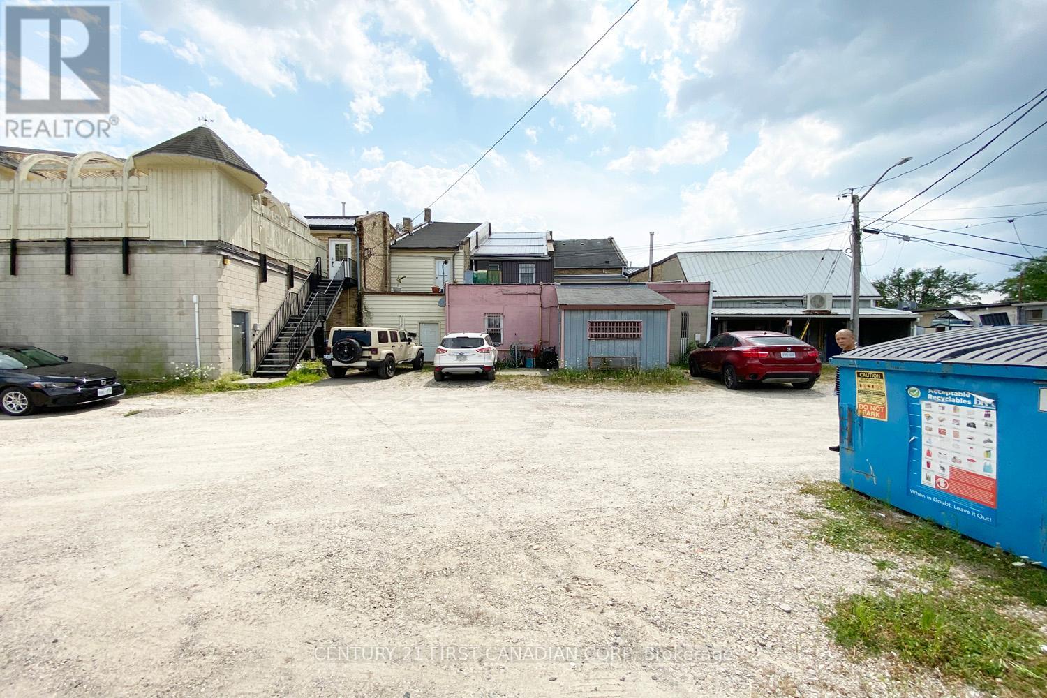 20 King Street W, Lambton Shores, Ontario  N0N 1J0 - Photo 2 - X12342655