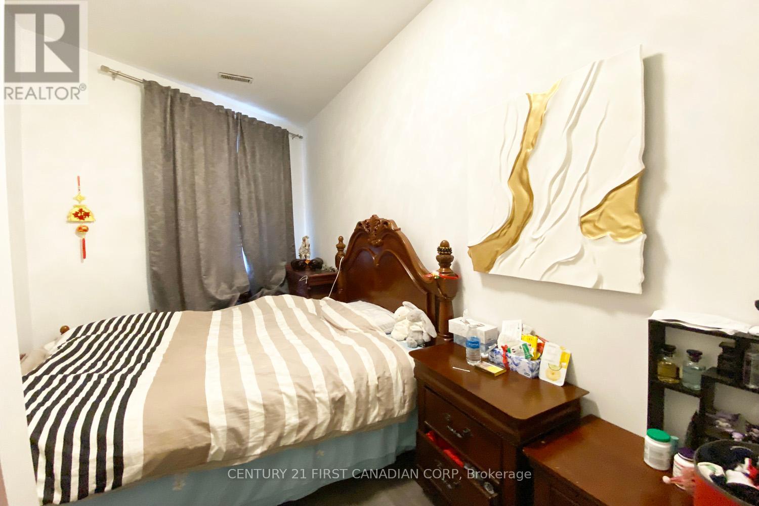 20 King Street W, Lambton Shores, Ontario  N0N 1J0 - Photo 29 - X12342655