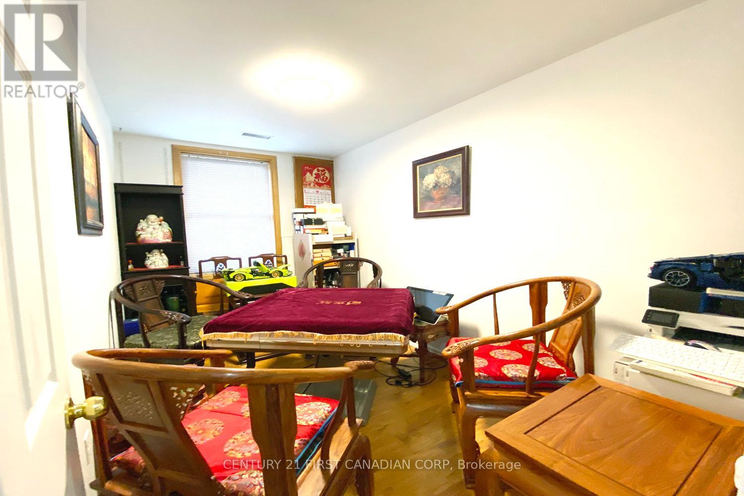 20 King Street W, Lambton Shores, Ontario  N0N 1J0 - Photo 32 - X12342655