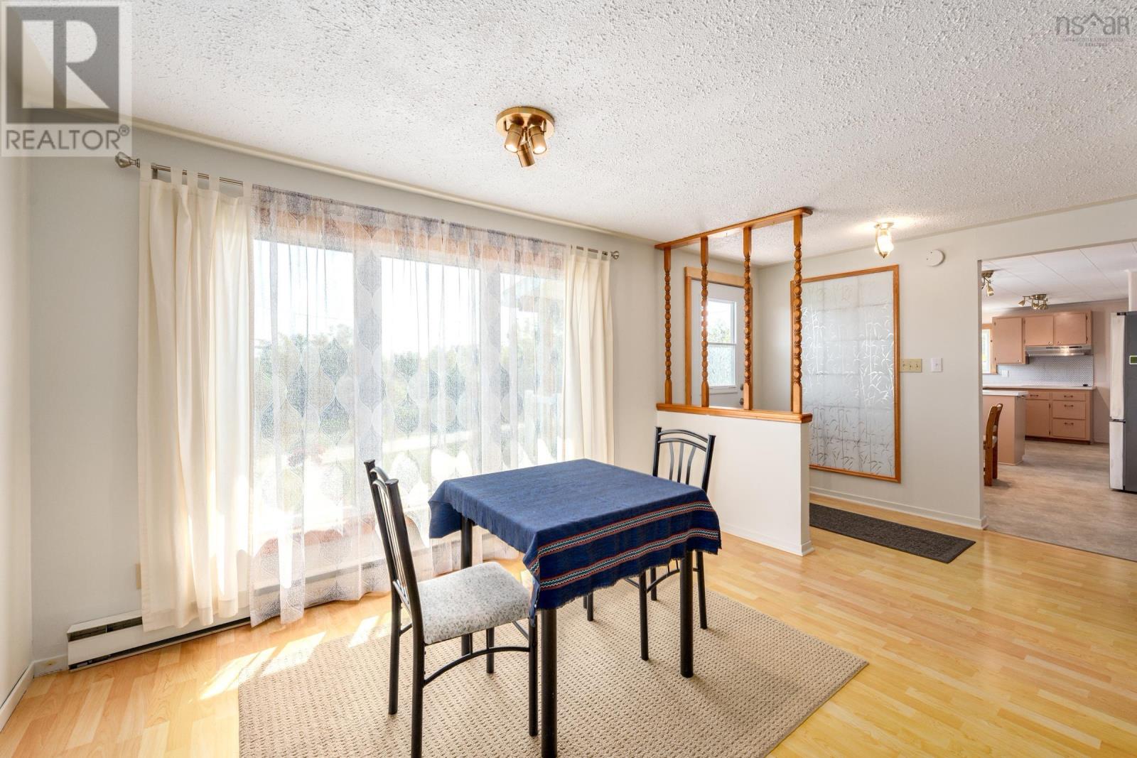 35 Hector Street, Port Maitland, Nova Scotia  B5A 5R8 - Photo 11 - 202518693