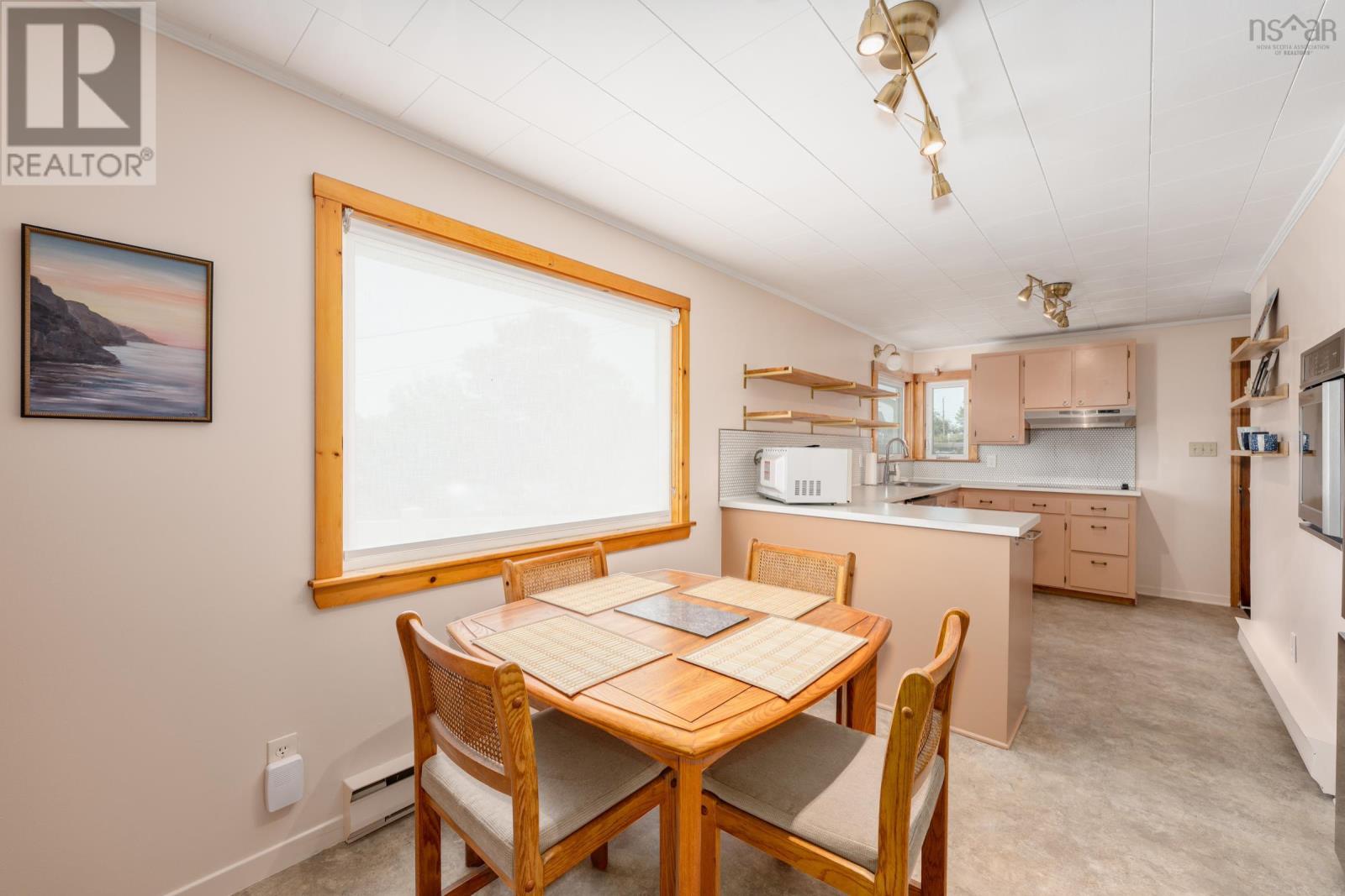 35 Hector Street, Port Maitland, Nova Scotia  B5A 5R8 - Photo 12 - 202518693