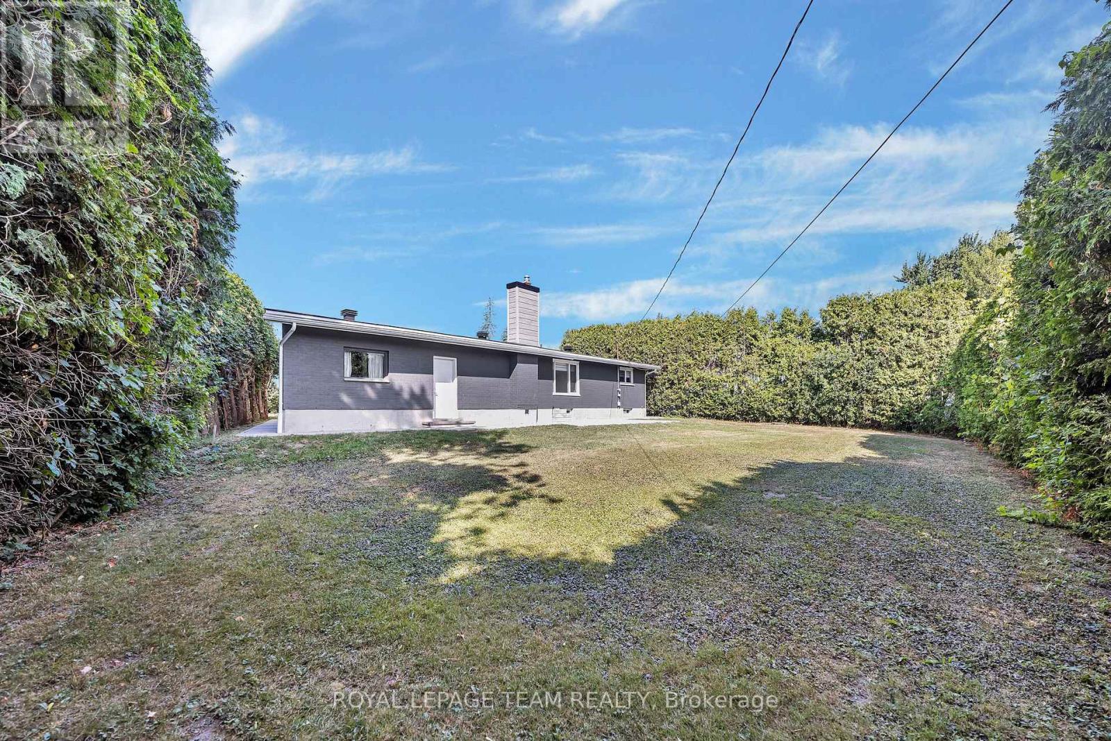 12 Largo Crescent, Ottawa, Ontario  K2G 3C7 - Photo 40 - X12342687