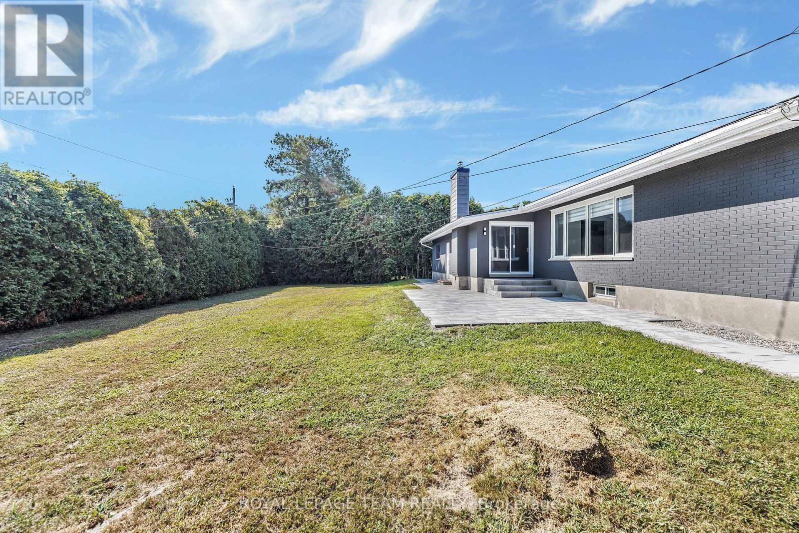 12 Largo Crescent, Ottawa, Ontario  K2G 3C7 - Photo 43 - X12342687