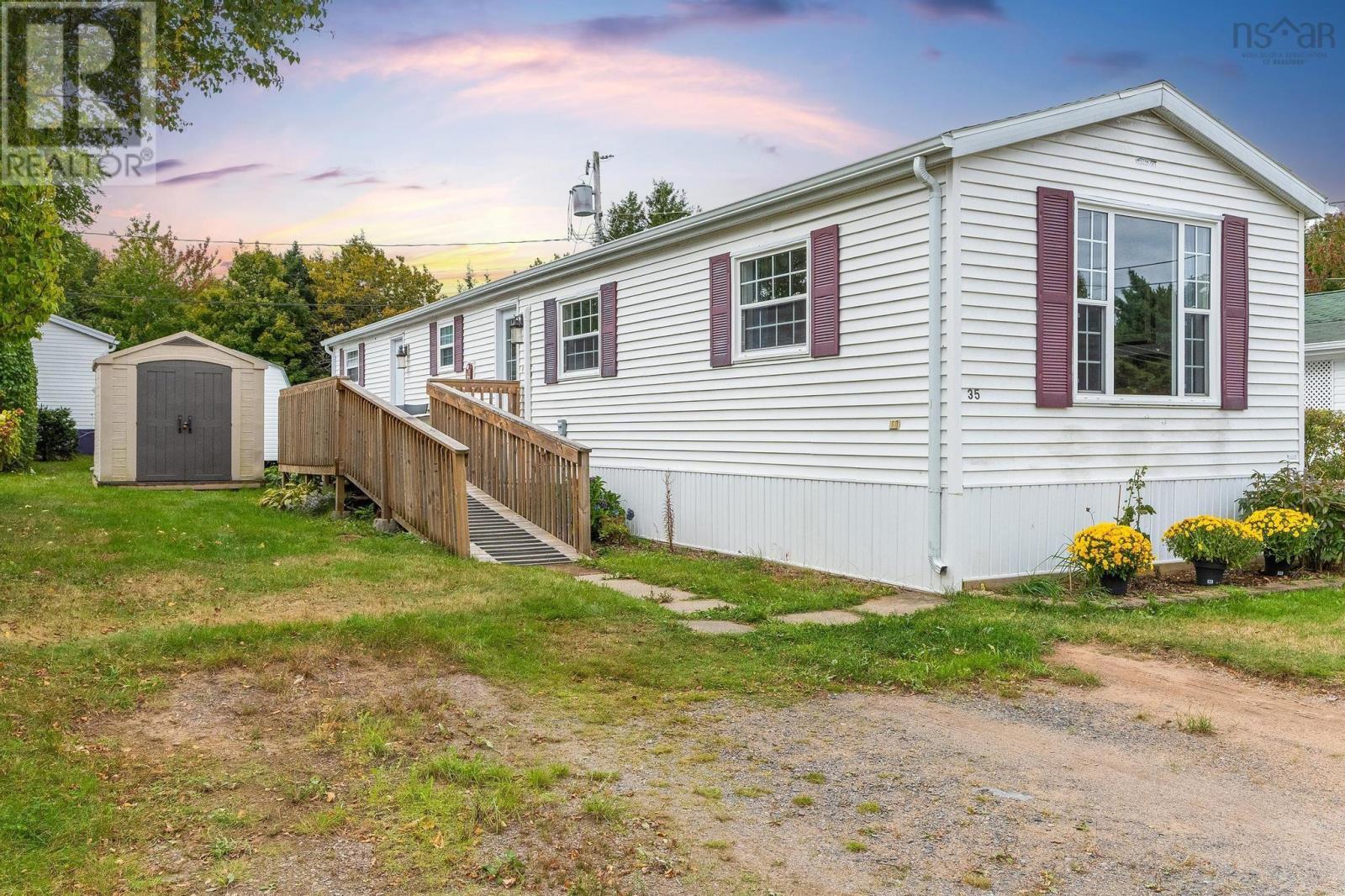 35 Olympic Avenue, New Minas, Nova Scotia  B4N 3T9 - Photo 25 - 202520039