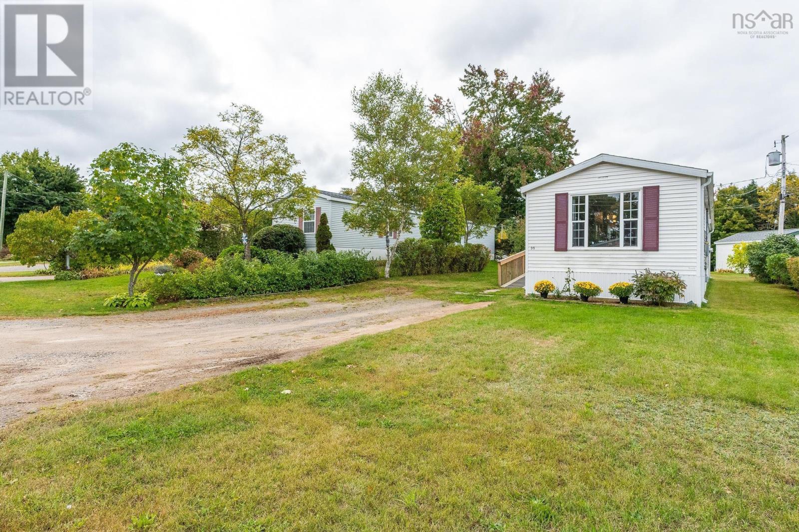 35 Olympic Avenue, New Minas, Nova Scotia  B4N 3T9 - Photo 35 - 202520039