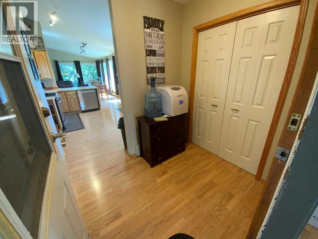 231052 330 Township, Rural Kneehill County, Alberta  T0M 2C0 - Photo 7 - A2248296