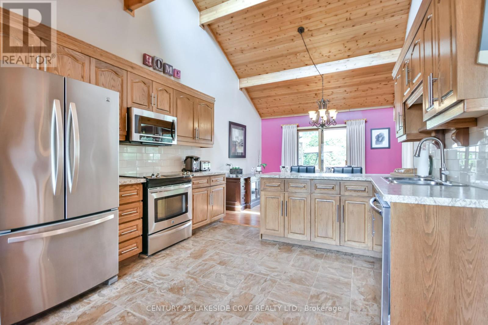 135 Bayshore Drive, Ramara, Ontario  L0K 1B0 - Photo 19 - S12342630