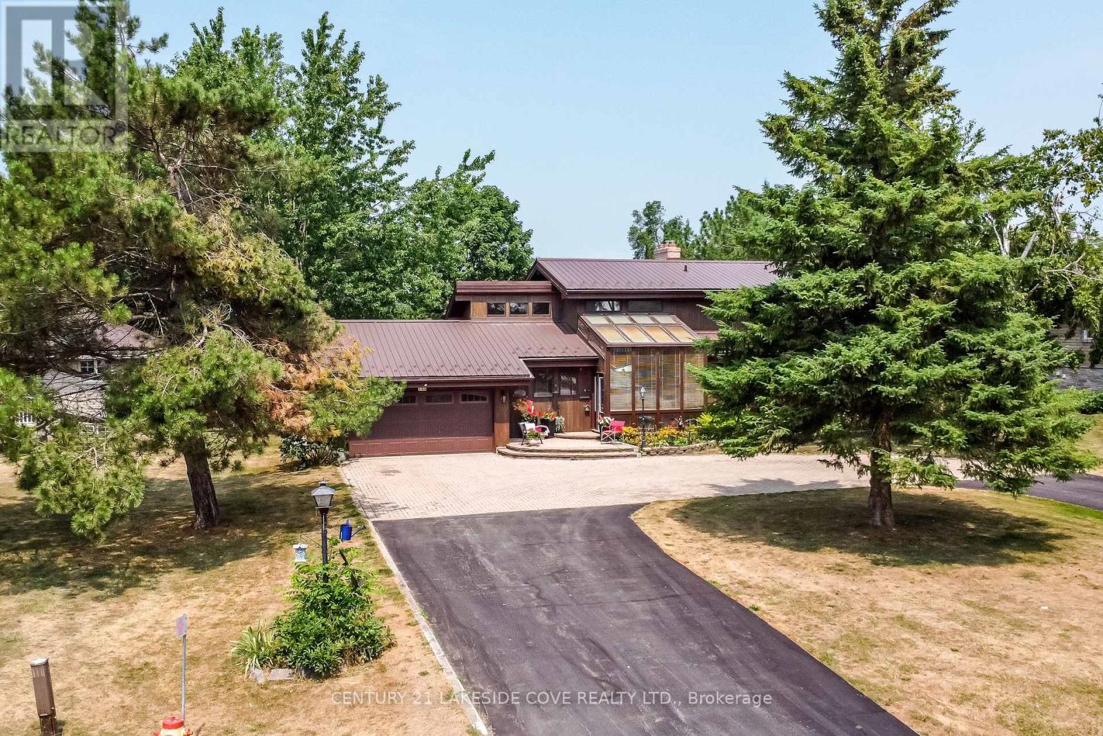 135 Bayshore Drive, Ramara, Ontario  L0K 1B0 - Photo 3 - S12342630