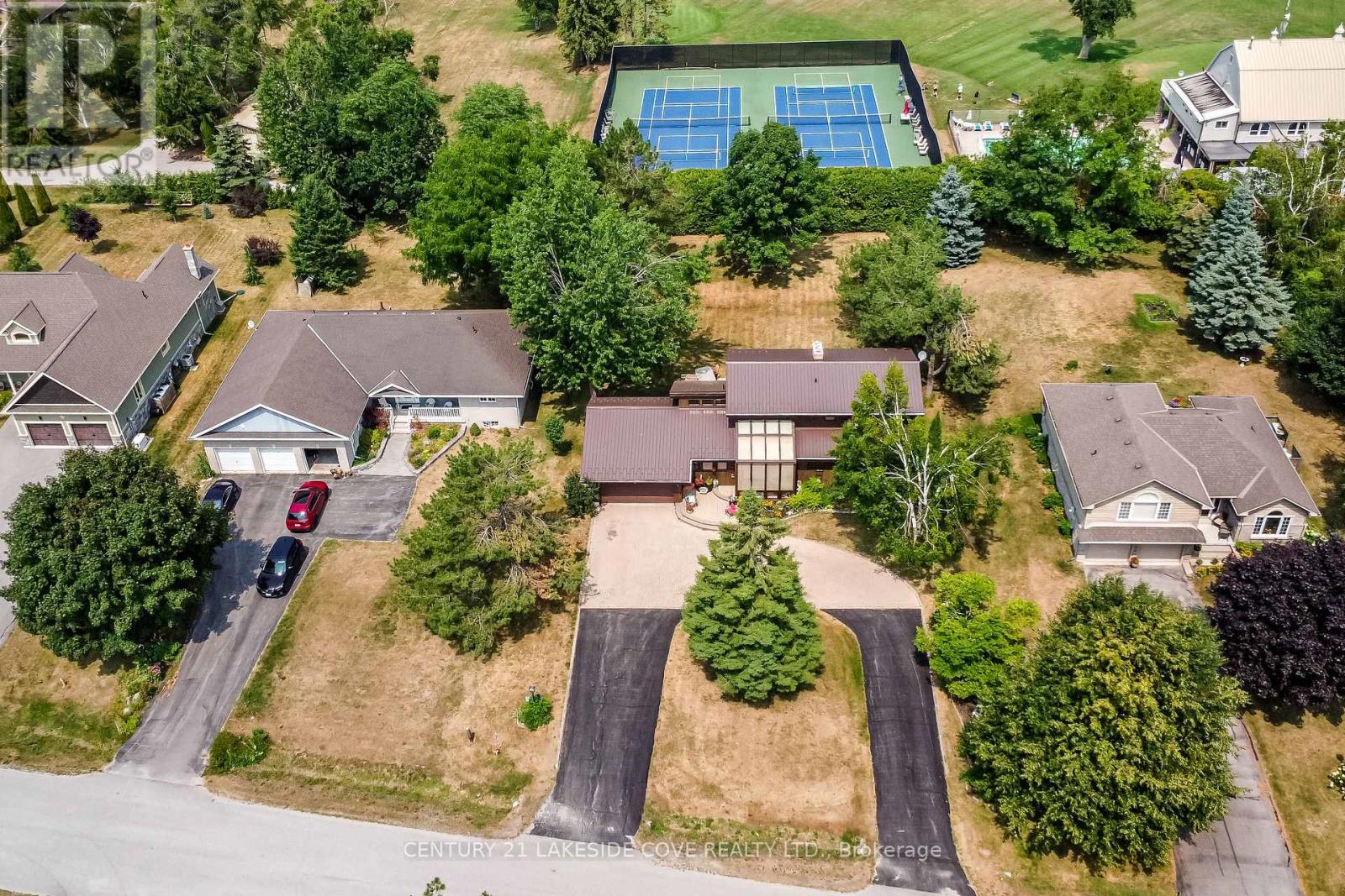 135 Bayshore Drive, Ramara, Ontario  L0K 1B0 - Photo 4 - S12342630