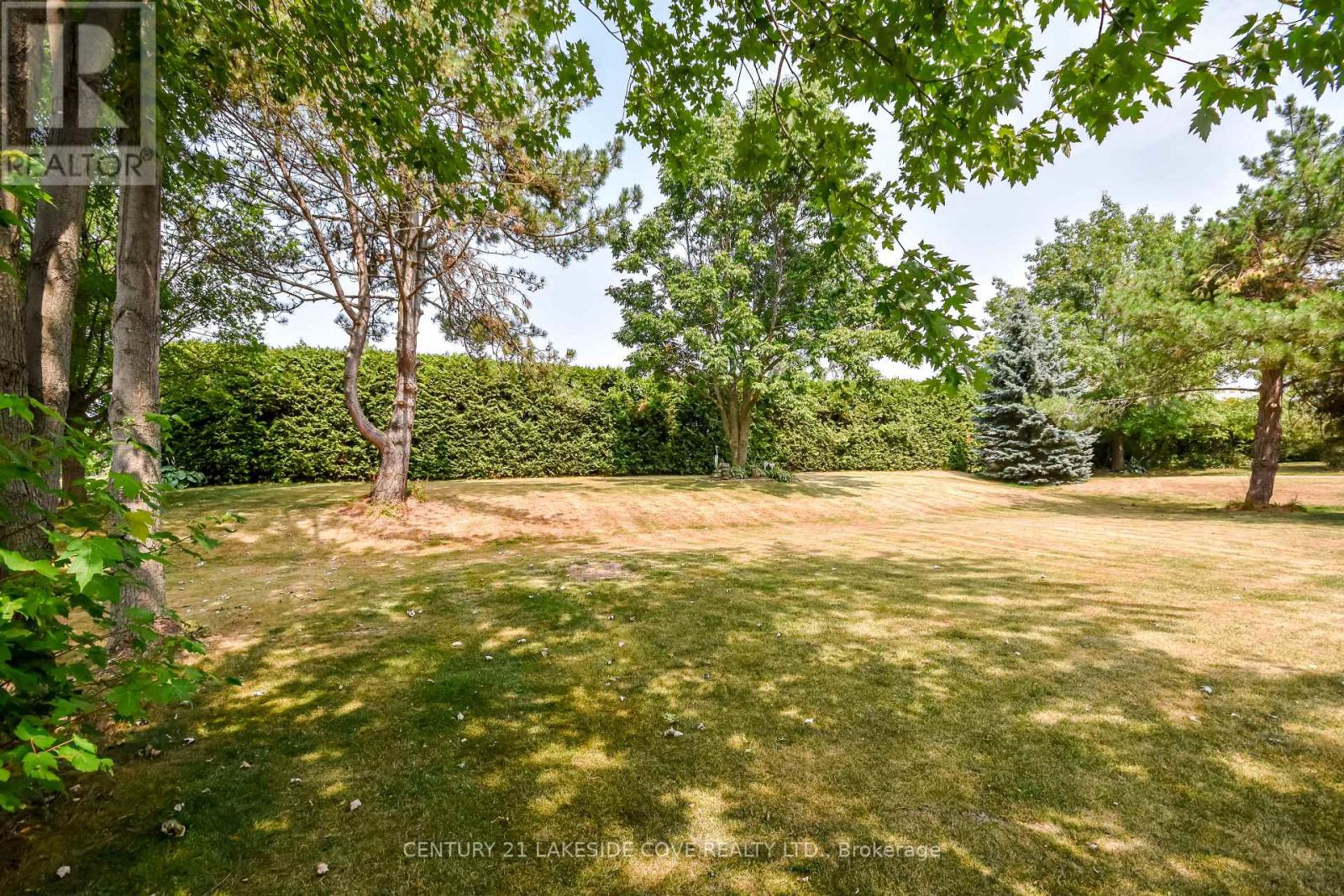 135 Bayshore Drive, Ramara, Ontario  L0K 1B0 - Photo 41 - S12342630