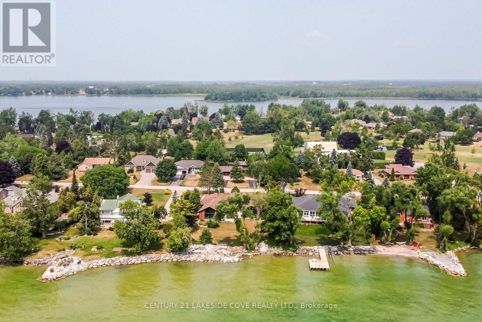 135 Bayshore Drive, Ramara, Ontario  L0K 1B0 - Photo 7 - S12342630