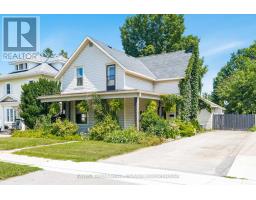 369 MANLY STREET, Midland, Ontario
