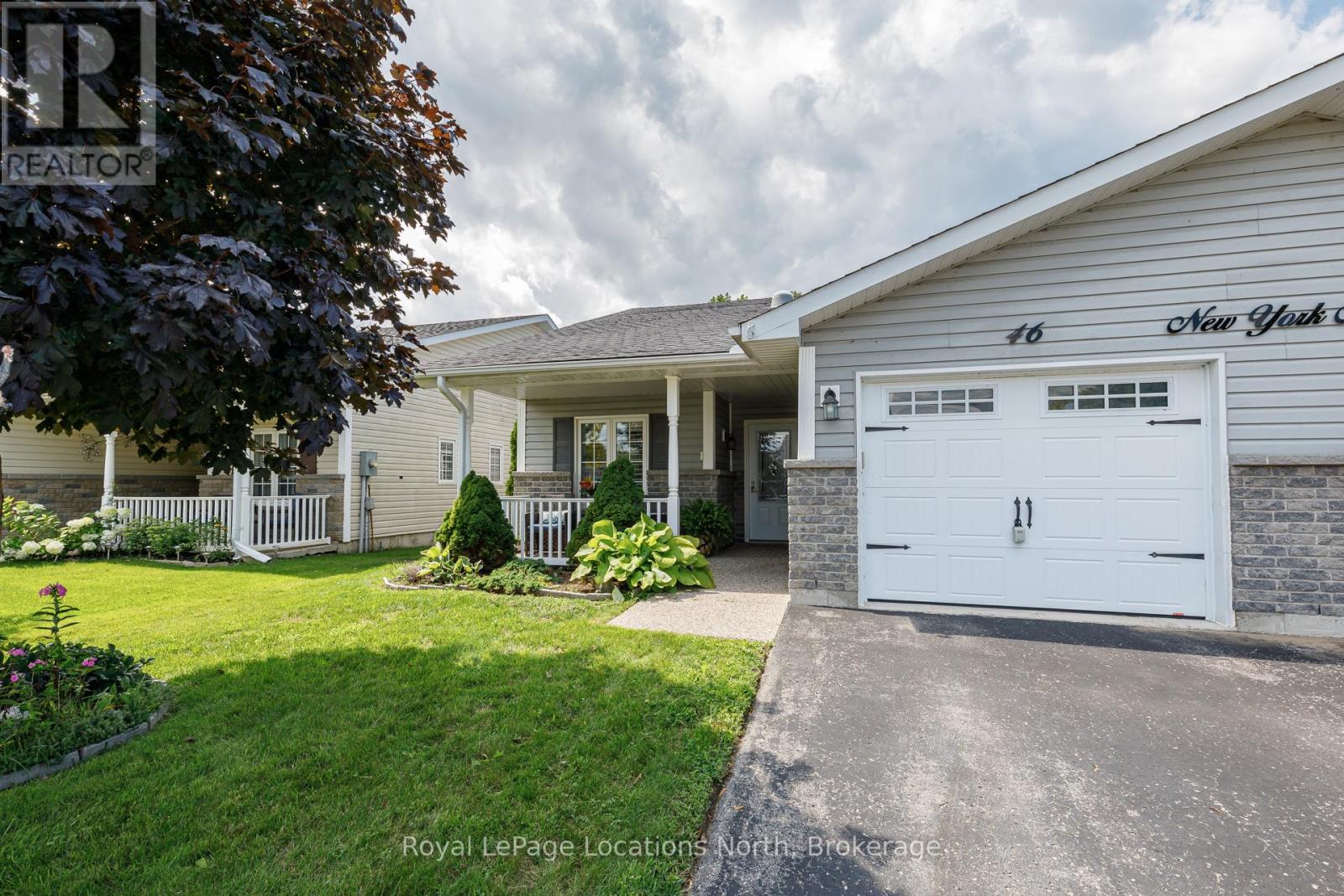 46 New York Avenue, Wasaga Beach, Ontario  L9Z 3A8 - Photo 1 - S12342654