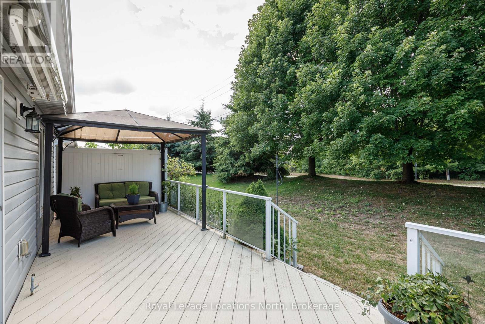 46 New York Avenue, Wasaga Beach, Ontario  L9Z 3A8 - Photo 33 - S12342654