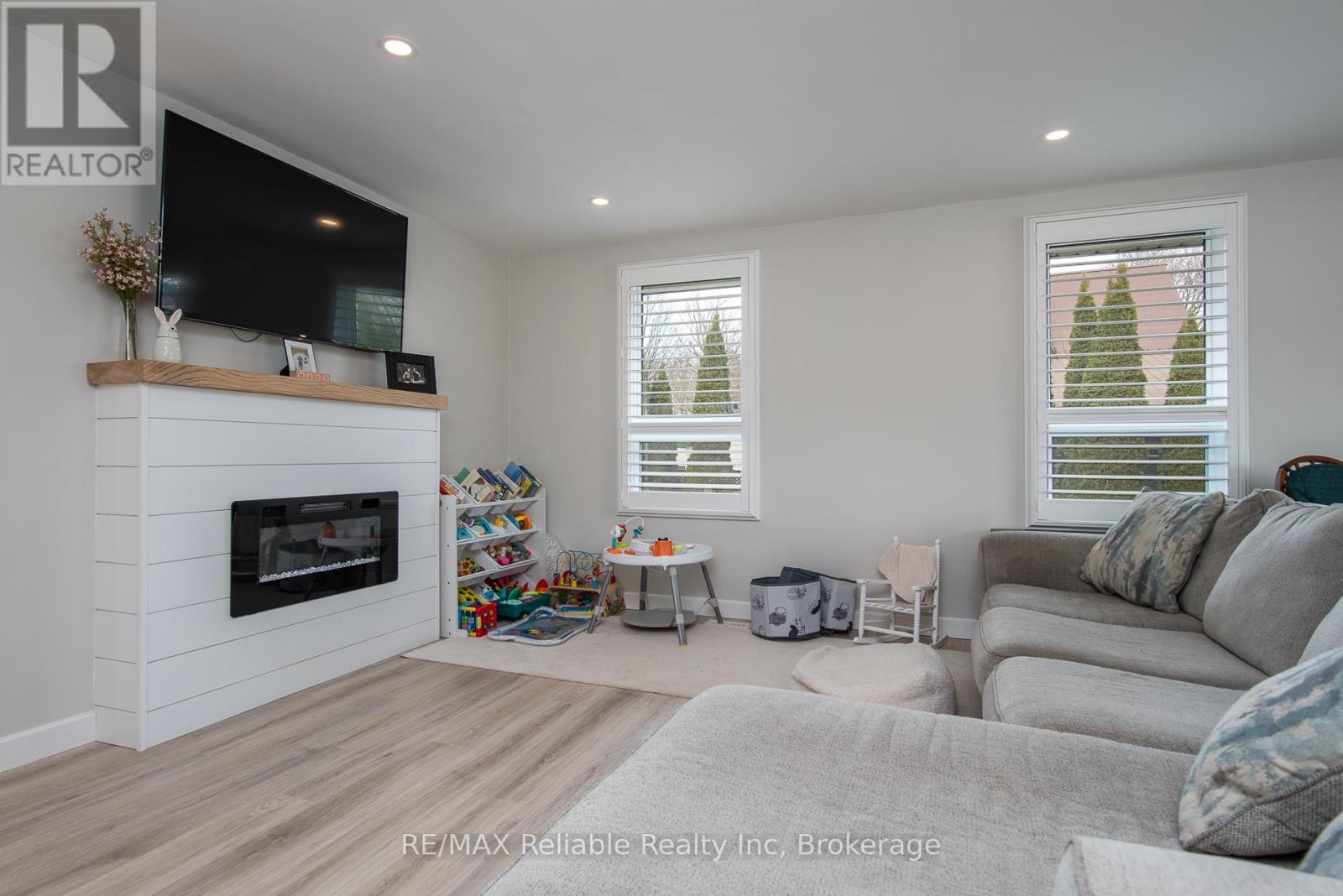 47 West William Street, Huron East, Ontario  N0K 1W0 - Photo 10 - X12342669
