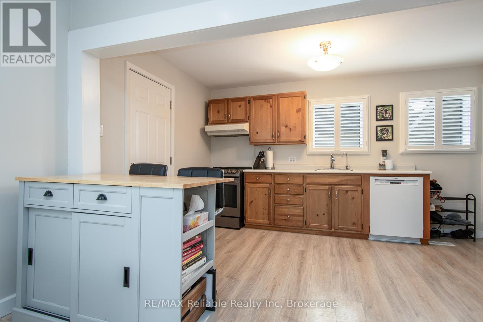 47 West William Street, Huron East, Ontario  N0K 1W0 - Photo 16 - X12342669