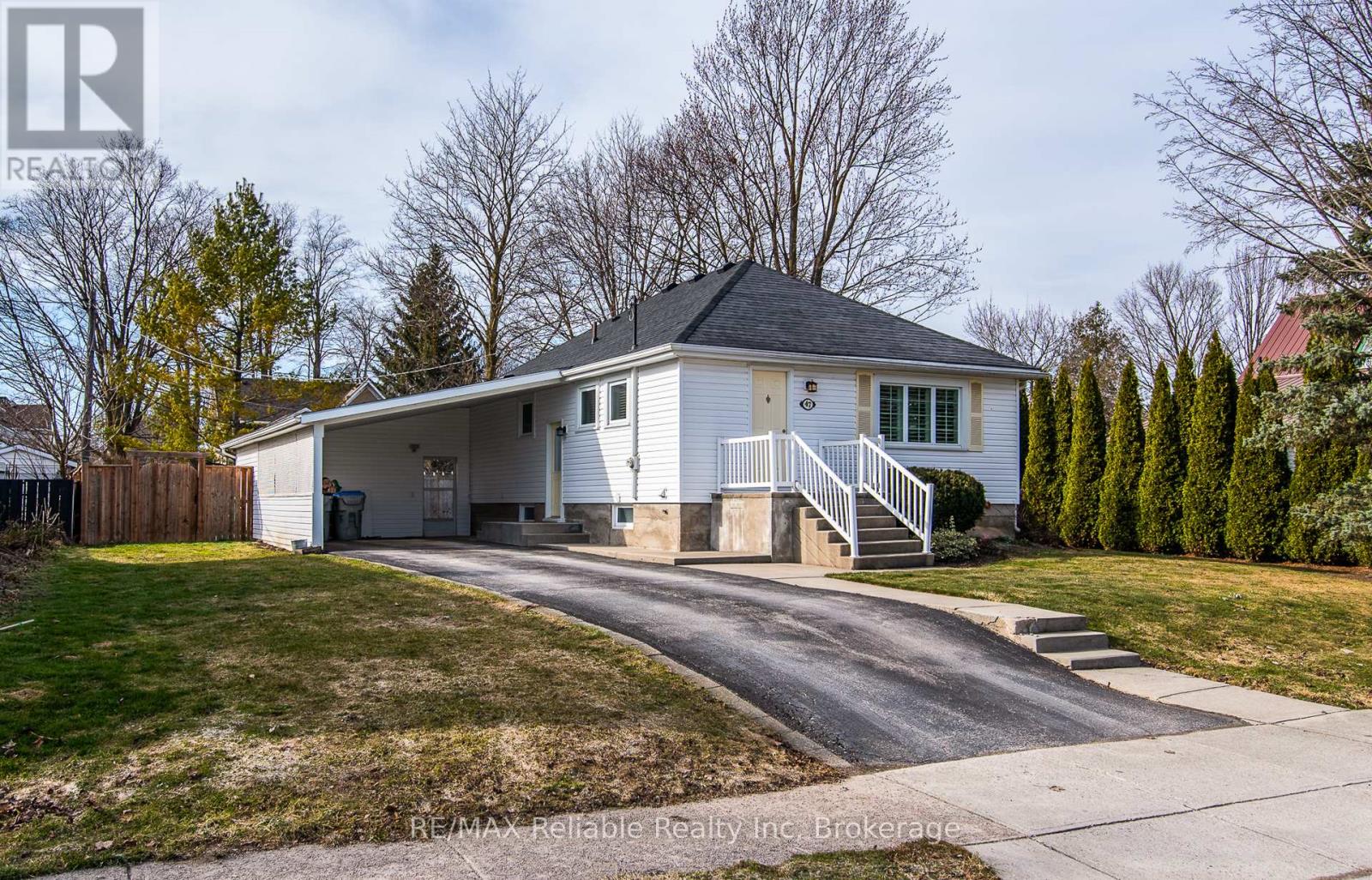 47 West William Street, Huron East, Ontario  N0K 1W0 - Photo 2 - X12342669