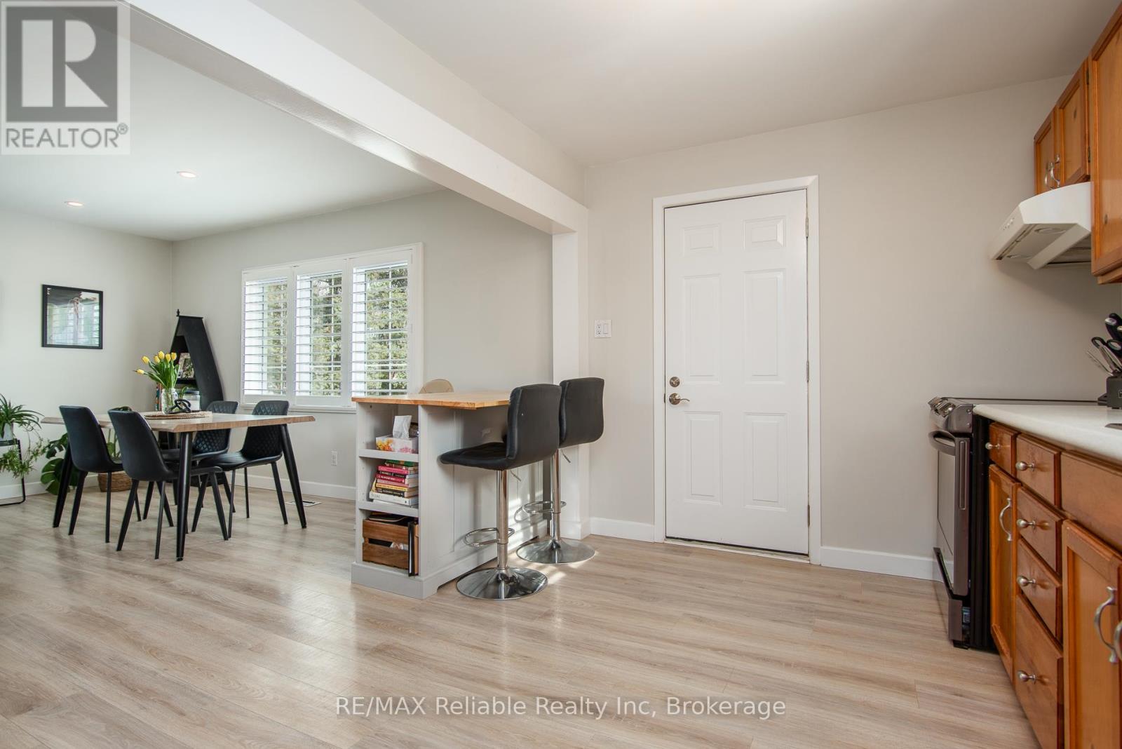 47 West William Street, Huron East, Ontario  N0K 1W0 - Photo 21 - X12342669