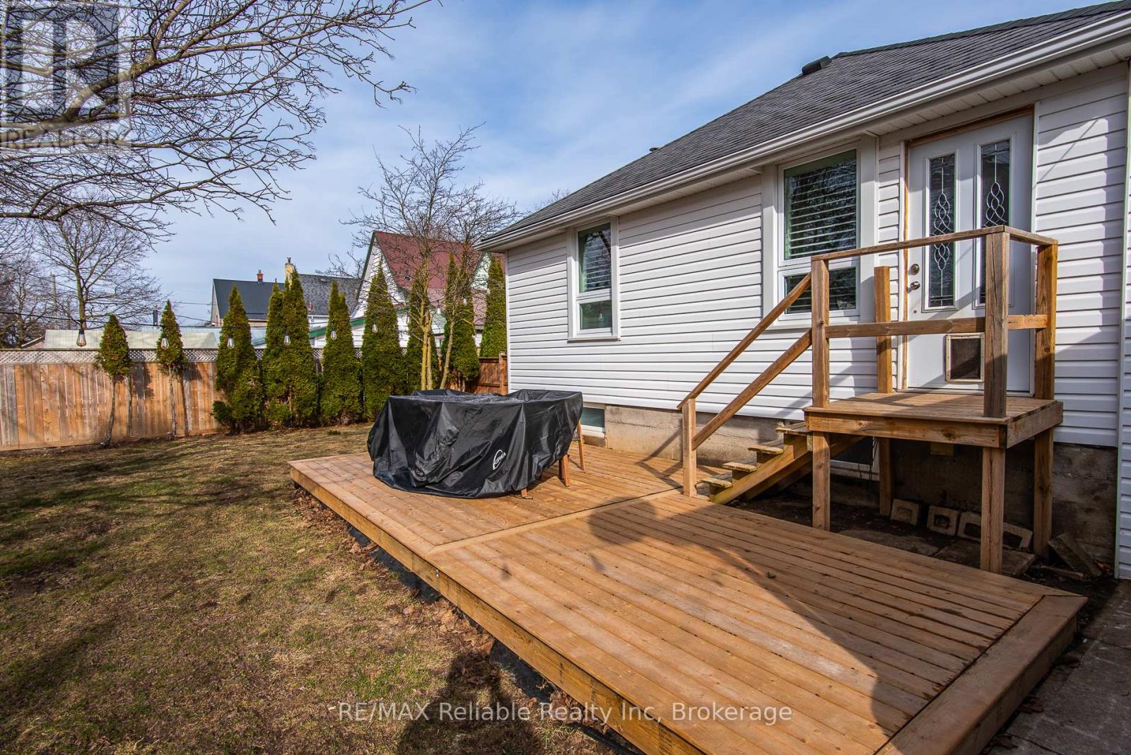 47 West William Street, Huron East, Ontario  N0K 1W0 - Photo 5 - X12342669