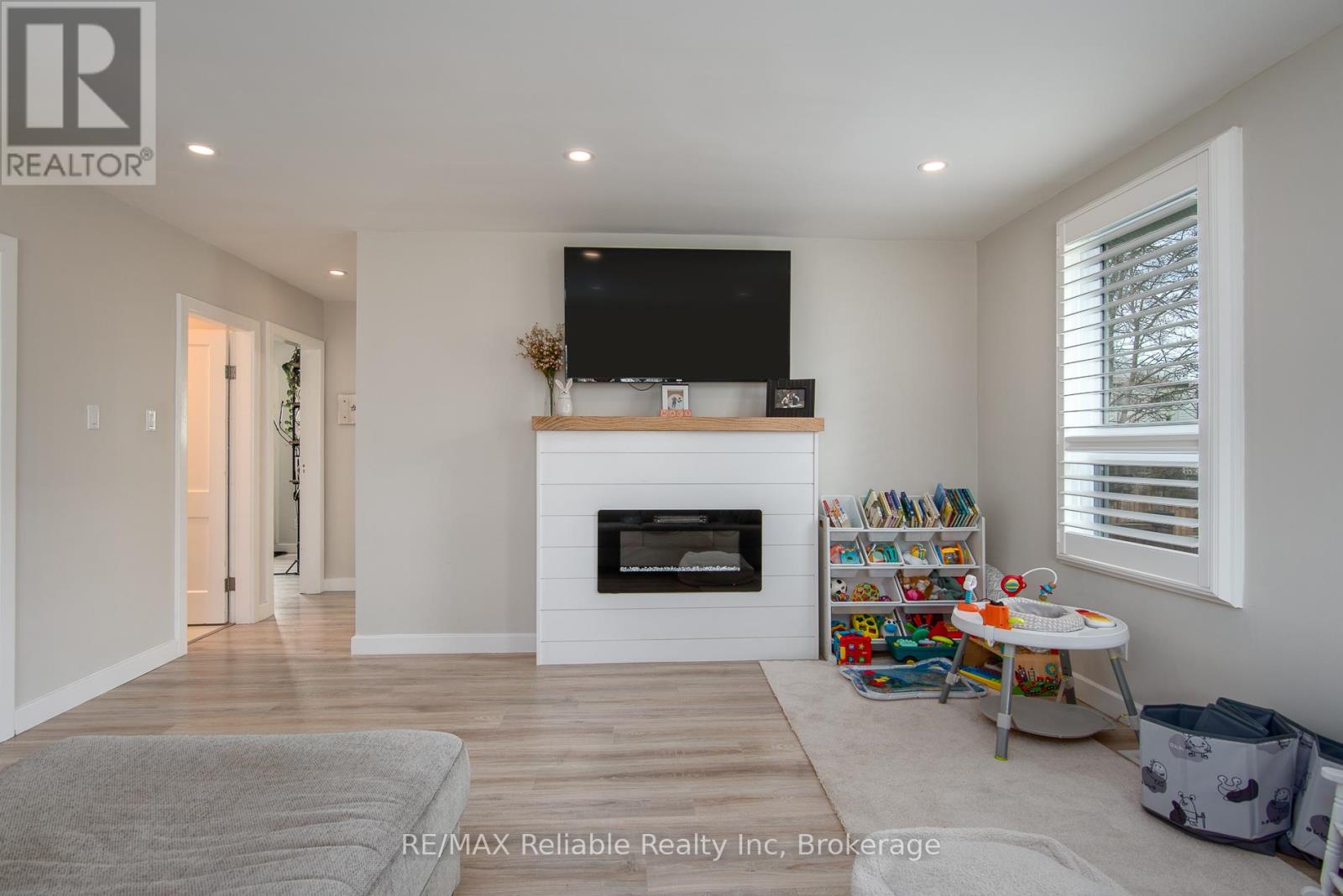 47 West William Street, Huron East, Ontario  N0K 1W0 - Photo 8 - X12342669