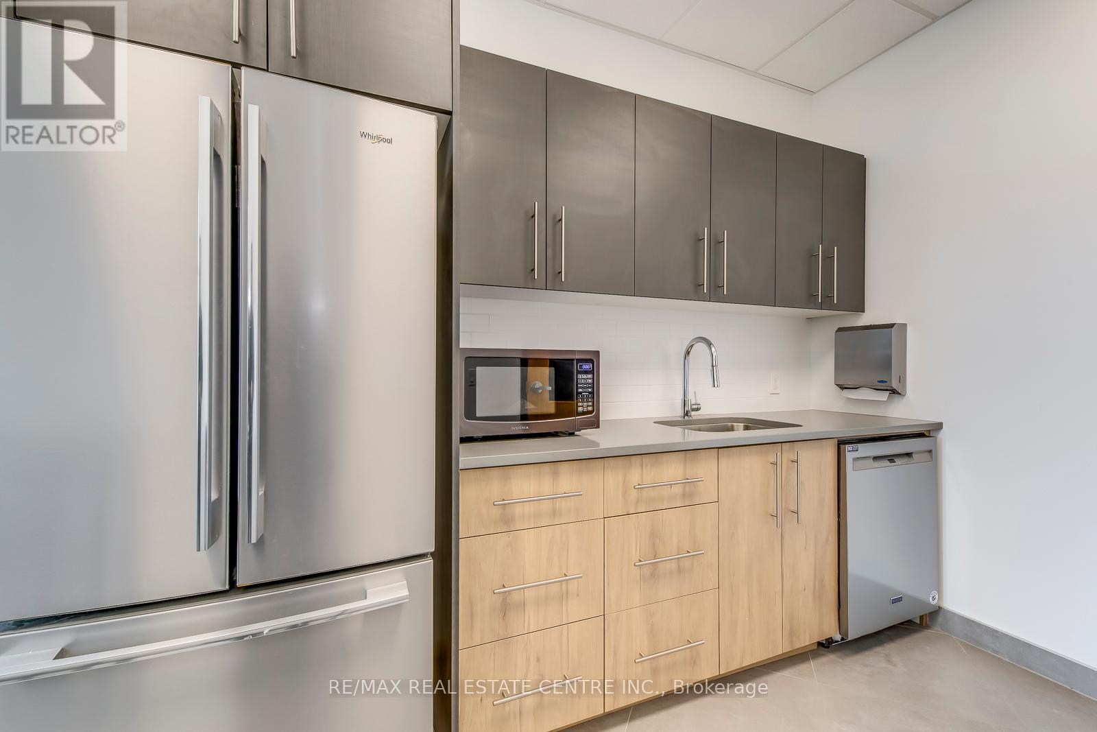 211 - 3475 Rebecca Street, Oakville, Ontario  L6L 0H3 - Photo 20 - W12342624