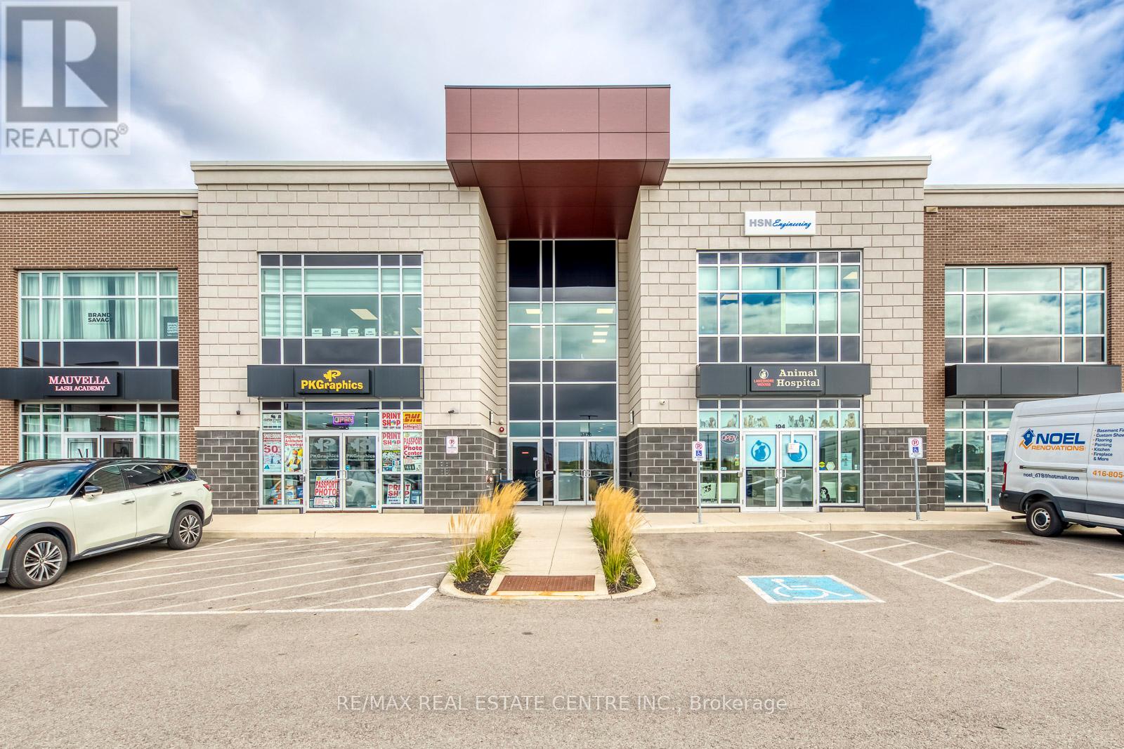 211 - 3475 Rebecca Street, Oakville, Ontario  L6L 0H3 - Photo 3 - W12342624