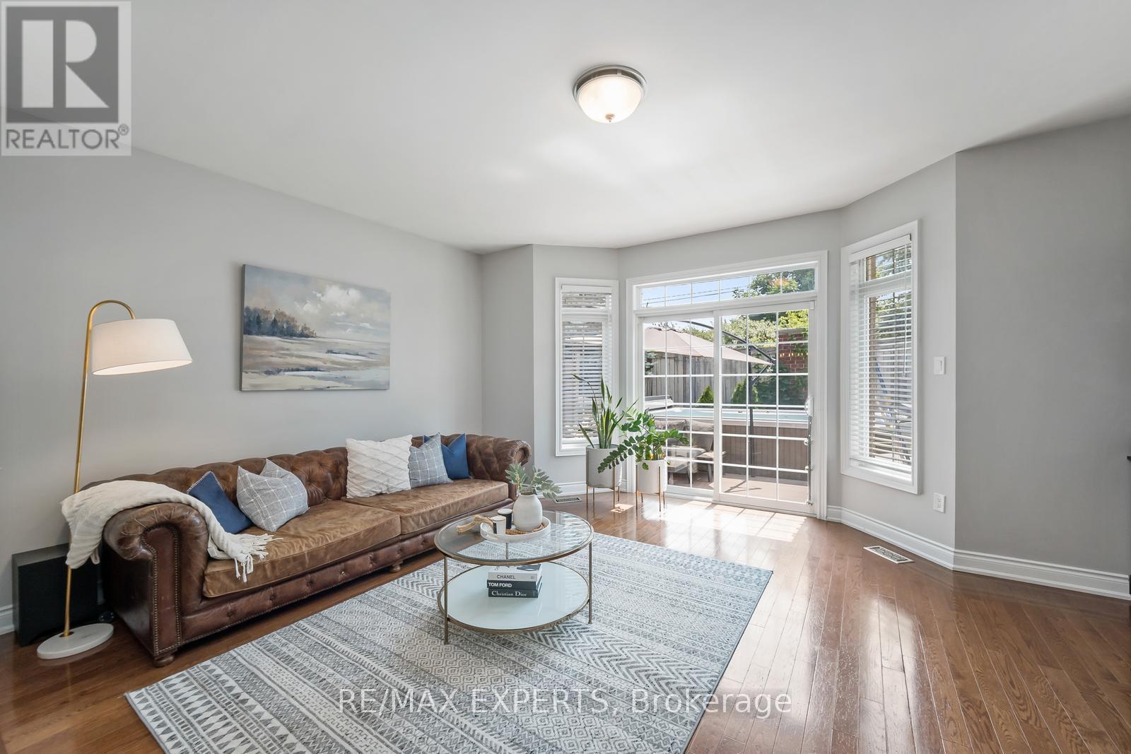 28 Dokkum Crescent, Brampton (Snelgrove), Ontario  L6Z 4T6 - Photo 13 - W12342638